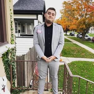 Meet your Posher, Jason